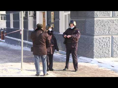 В Курске эвакуировали здание Дома Советов