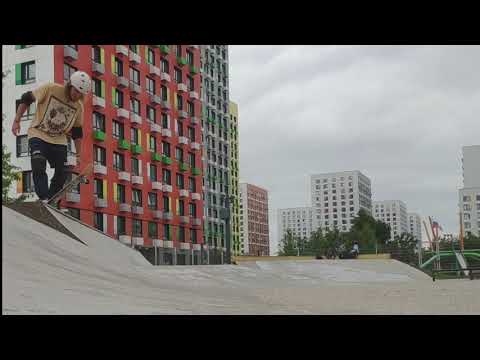 2023-09-21 Skateboarding progression. Drop in