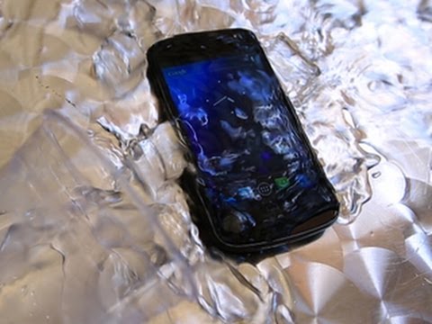 CNET How To - Save a wet smartphone