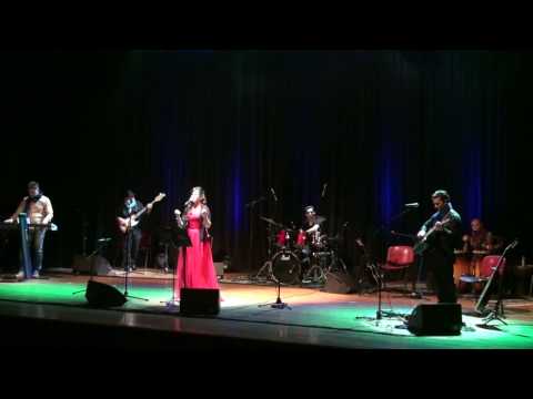 Top Nawel Mebarek chante IDIR  - Aya Lkhir Inou