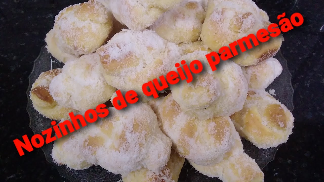 Biscoitos de queijo parmesão/ Nozinhos de parmesão