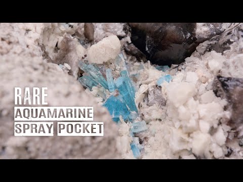 Finding a RARE aquamarine spray pocket  | Mt. Antero Treasures S3:E2