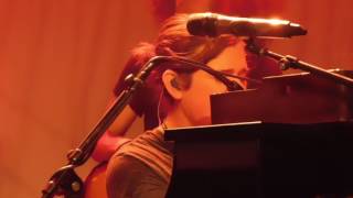 Hanson - MOE Tour 2017 - Juliet ( Tay on drums )