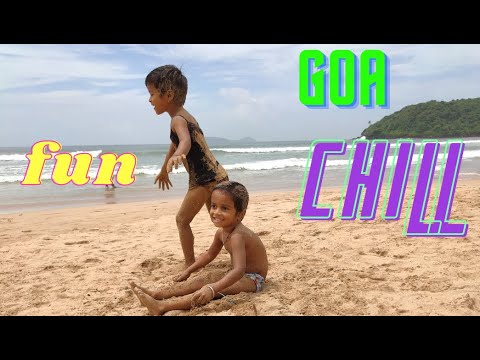 Maanya and Ashvika on the beach! Playing with Sand and Toys ☀️🏖️