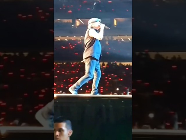 Vídeo relacionado con Atlético de Madrid 1903 - Imán Azul AC/DC High Voltage