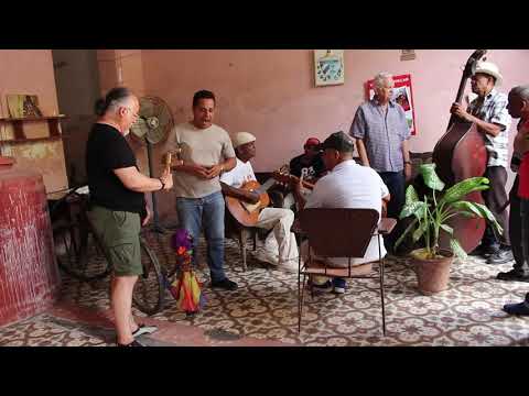 Titerike con soneros cubanos