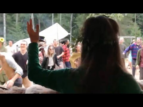 Forest Star, Sweden - Spinney Lainey & A Robot Comes to Her feat. Alt-Ra - New Beginnings