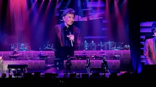 Barry Manilow @ Oakland Arena 7/18/25 "Jump Shout Boogie/Dancing In The Streets/Let's Hang On"