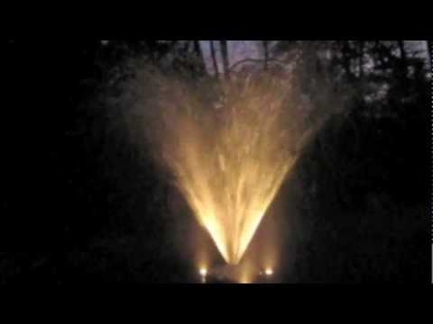 EasyPro Floating AquaFountain