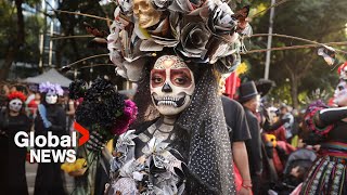 Day of the Dead celebrations: &quot;La Catrina&quot; skeletons parade through Mexico City