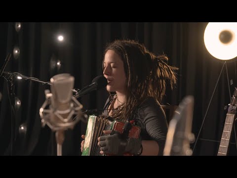 GOJI - GOJI - Slyším plakat strom (Múzy[k] sessions)