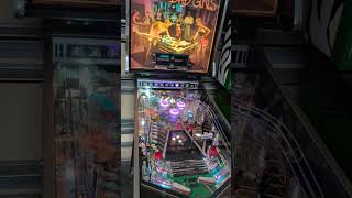 Gottlieb Bad Girls pinball gameplay