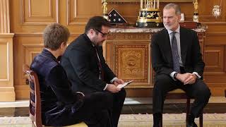 Su Majestad el Rey recibe en audiencia a una representación del Consejo de Administración y principales accionistas de Agenda Pública