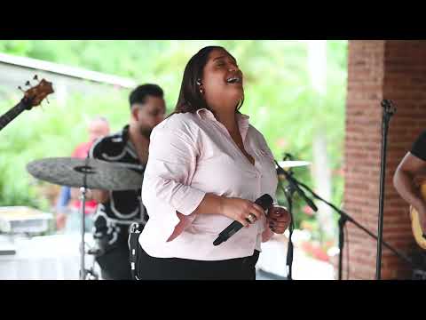 Bésame la boca cover by Nelly Bless