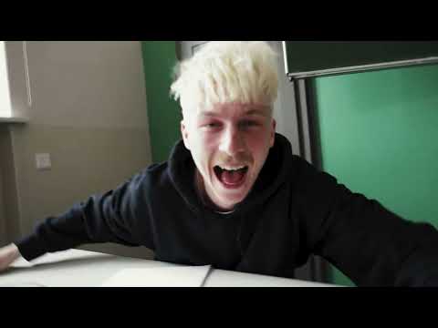 EINFACHNUREDDY (feat. ZASH) - "TRAPERÖRTERUNG"