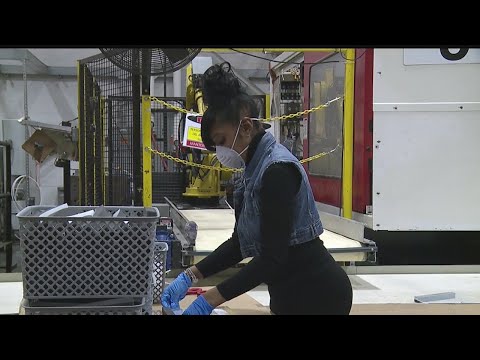 Austintown plastics company turns to making face shields amid pandemic