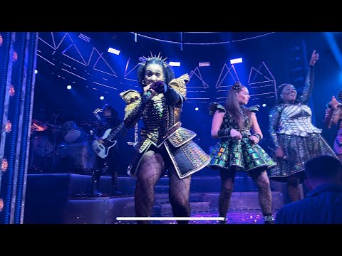 MEGASIX! (DANNELE AS BOBO MONIQQE AS ARAGON)