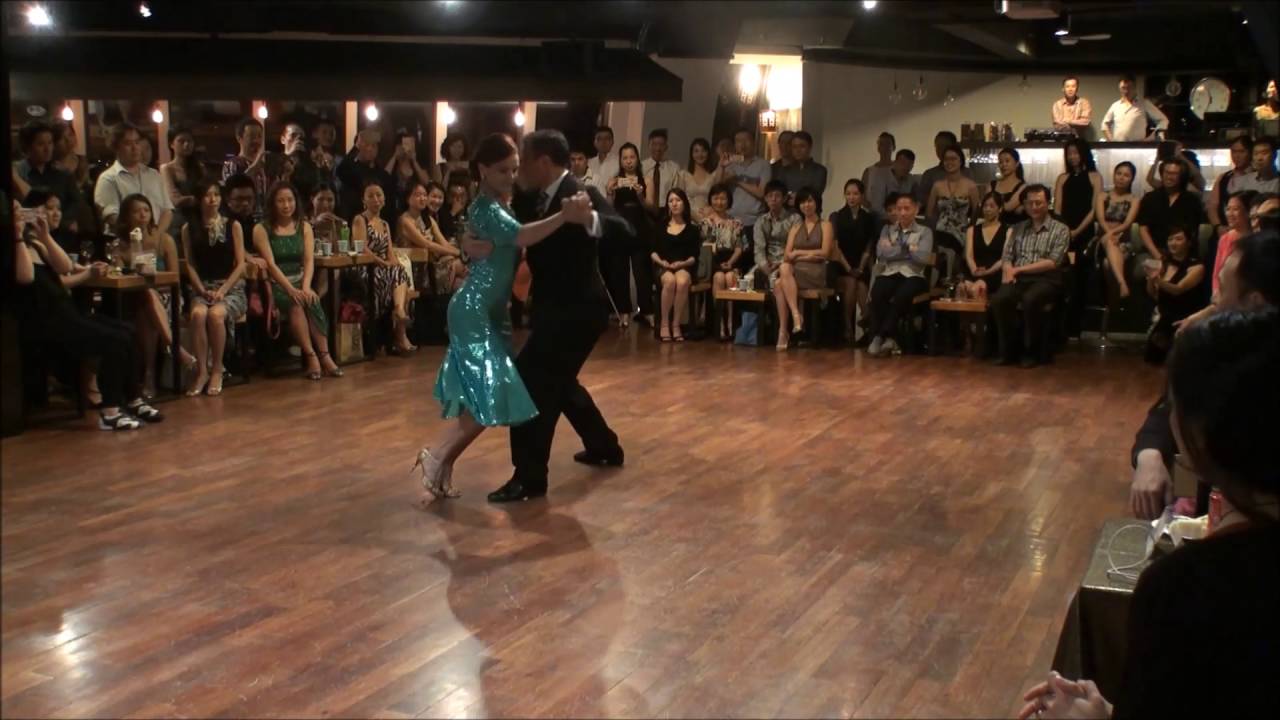 Claudia Codega y Esteban Moreno (Cam 1, 3/5)