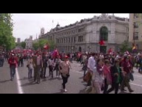 Thousands take part in May Day rally