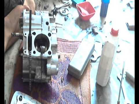 Engine Repair : DAY # 4 ,SESSION # 24: fitting in the piston