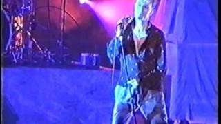 David Bowie - The Last Thing You Should Do (Live in Zaragoza, Spain 1997)   17/22