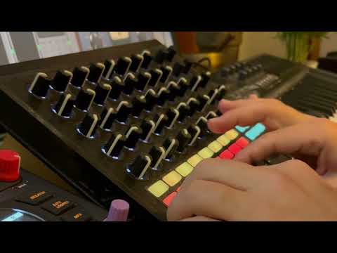 Kings Table, Fikir Amlak, Brizion - "Time Traveler" (Official Dub Video)