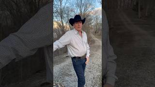 I’m a country music singer… what else would you expect 🤷 #shorts  #countrymusic #claywalker