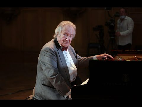 Mikhail Voskresensky Story.Mikhail Voskresensky-acclaimed pianist celebrated for his lyrical tone.
