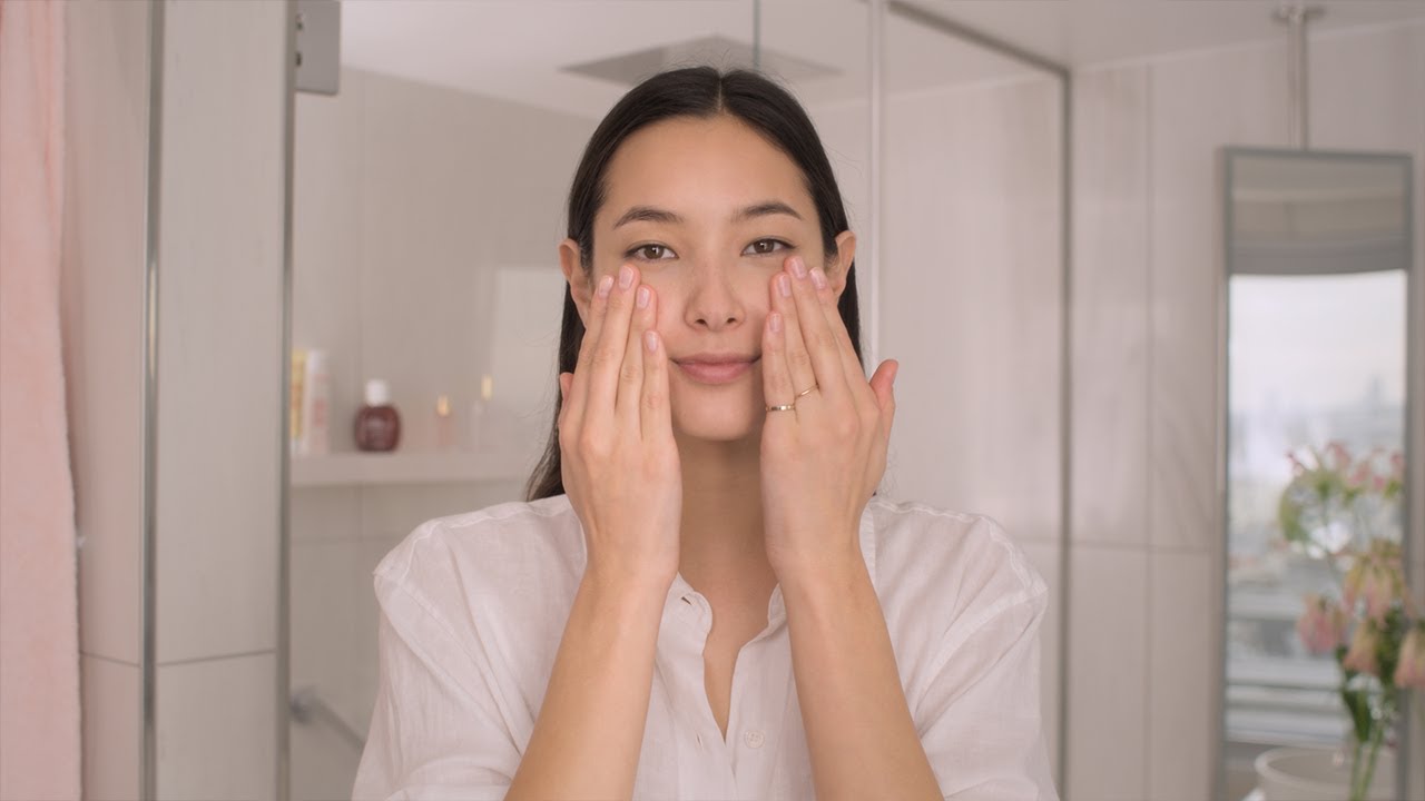 トータル アイ ラディアント CLARINS®