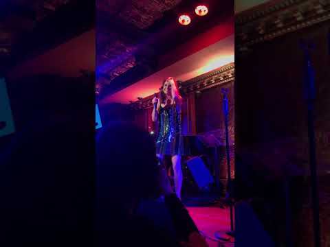 Catherine Charlebois "Mamma Mia!"