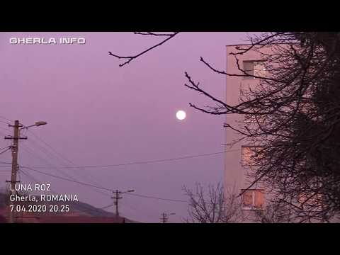 Luna roz / Pink Moon - Gherla (Cluj, Romania) 7 04 2020