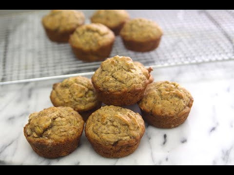 How To Make The BEST Vegan Banana Muffins (GLUTEN FREE!)