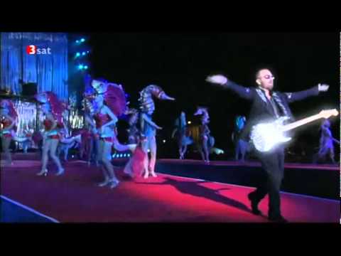 Cindy Gomez & Dave Stewart - I Bring You Love (Life Ball 2009)