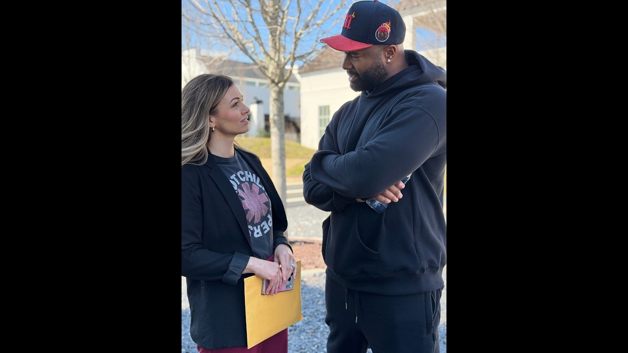 When Mike asks Lesa if he needs to protect her from Darren!