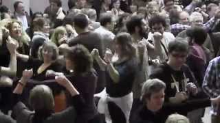 preview picture of video 'masroig - sant sebastià 2013: jotes a la sala del teatre (HD1080p)'