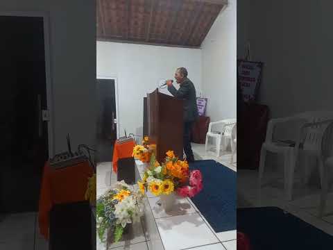 irmão Arlison louvando a Deus na igreja assembleia de Deus em Axixá Maranhão povoado Bom Fim