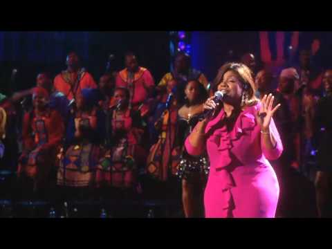 Gloria Gaynor performs "I Will Survive" at Mandela Day 2009 from Radio City Music Hall