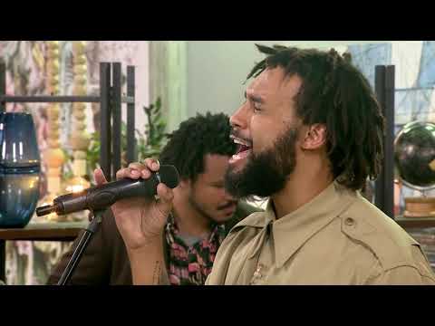 Mathew Gold performs his latest single ‘Precious Time’