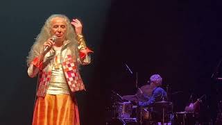 Maria Bethânia - Abertura / Índio / Salve as Folhas (Vivo Rio 25/6) by @MarkNasRJ