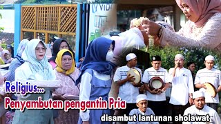 Download lagu Penyambutan mempelai pria dengan lantunan sholawat sangat terharu di kampung cikole cimalaka mp3
