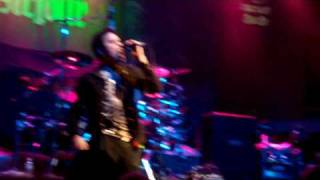 Trapt Everything to lose Live Read description