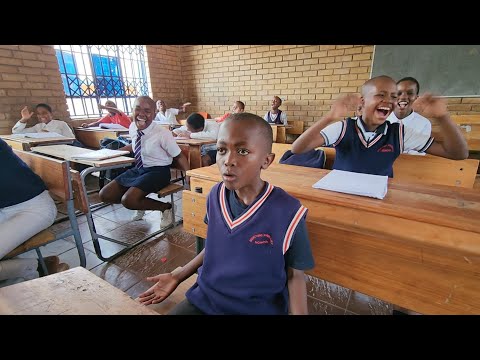 Isaac and his brother, Blessing, stressed their teacher🤣🤣