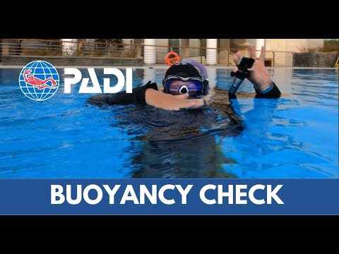 HOW TO perform a BUOYANCY CHECK at the surface | PADI SCUBA SKILLS
