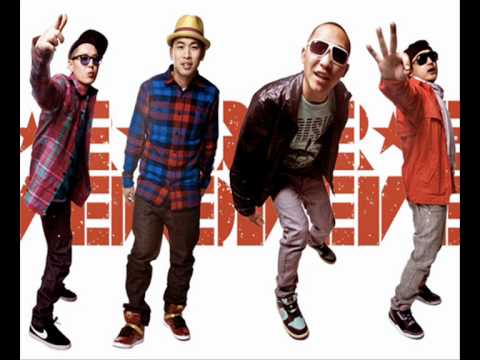 '3D' - FAR EAST MOVEMENT