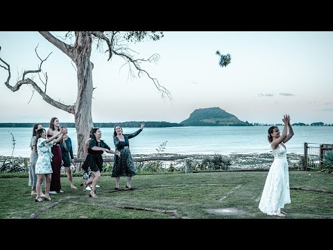 Kiwi Eyes video.