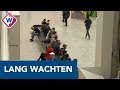 Lang wachten op een nieuw paspoort in het Haagse stadhuis en stadskantoor Escamp - OMROEP WEST