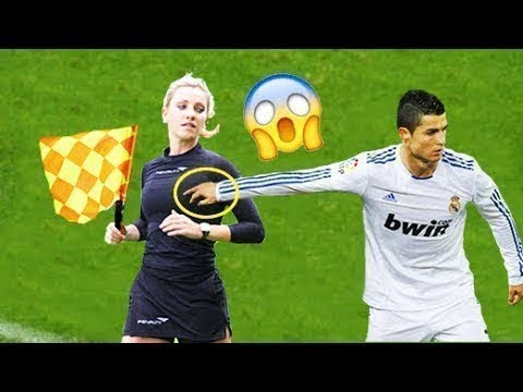 10 СМЕШНЫХ МОМЕНТОВ С СУДЬЯМИ В ФУТБОЛЕ