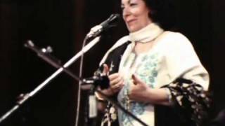 Musik-Video-Miniaturansicht zu Vou dar de beber à alegria Songtext von Herminia Silva