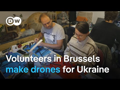 烏克蘭志工在前線打造無人機！| DW 新聞 (The Ukrainian volunteers building drones for the frontline | DW News)