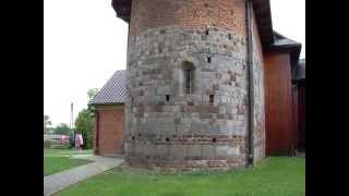 preview picture of video 'Kościelec Kaliski, Romański fragment kościoła, XII w.'